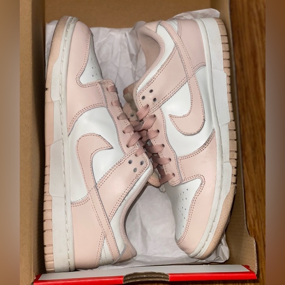 Women’s Nike dunk low sail/ orange pearl lightly worn - Picture 1 of 7